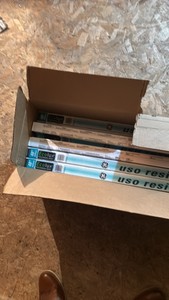Open Case of General Electric Fluorescent Bulbs, 16 Bulbs in Box, F40T12, 3150 Lumens, 40 Watts, 48 Inches Long, 4,100 Kelvin Light Temperature, 72 CRI