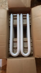 Open Case of General Electric Fluorescent Light Bulbs, 10 Bulbs in Box U-Shapes Bulbs, F40WW-U3 Warm White, Mod-U-Line