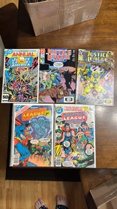 Justice League of America Vintage Comics Lot, 5 Comic Books