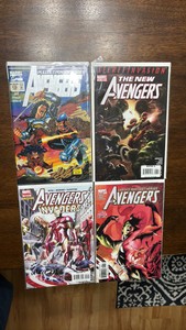 Marvel Avengers Comic Book Lot, 4 Comics