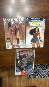 Wonder Woman DC Comic Book Lot, 3 Comics