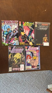 Legion of Super Heroes DC Comics Lot, Issues 0,22,28,30,31