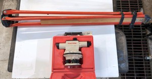 David White AL6-18 Realist Auto Level w Carrying Case & Tripod