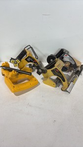 Lot Of Hand-Masker Dispensers