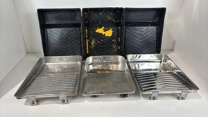lots of painting trays