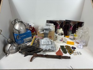 Lot of miscellaneous garage items