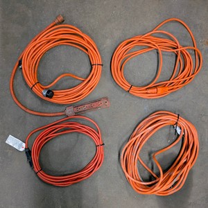 Lot of (4) extension cords with power strip