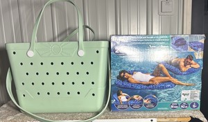Beachcomber Beach Bag & Aqua Luxury Pool Lounger, 2-Pack