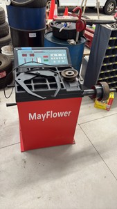 Mayflower 800 Electronic Wheel Balancer