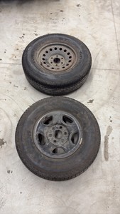 (2) tires General P255-70R16 Goodyear Wrangler P265-70R17