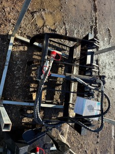 Mini Skid Steer Grabbing Fork Attachment&nbsp