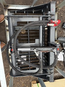 Mini Skid Steer Grapple Bucket MRB-72-44W