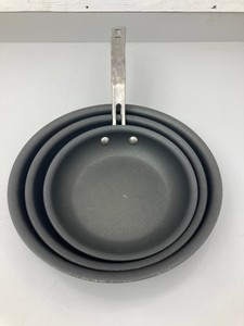 Kirkland Signature Frying Pan Set