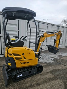 Mini Excavator QK18R with Hydraulic Thumb