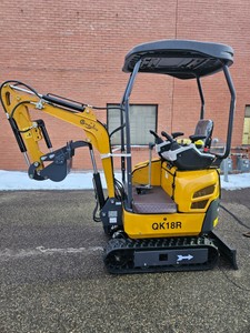 Mini Excavator QK18R with Hydraulic Thumb