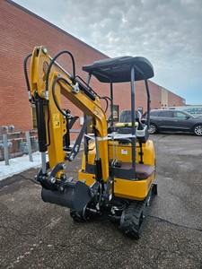 Mini Excavator QX18R with Hydraulic Thumb