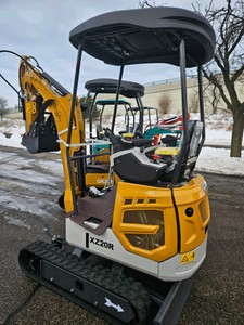 Mini Excavator XZ20R with hydraulic thumb