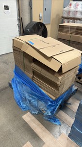 Pallet of Corrugated shipping boxes 12 x 14