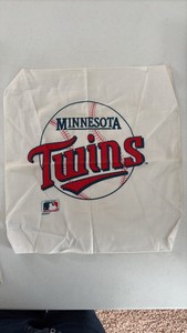 Minnesota Twins Team Issued Homer Hanky