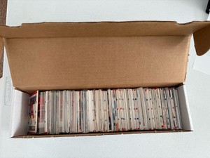 Box of Hockey Cards Mostly Stars and Hall of Famers Hundreds of Cards