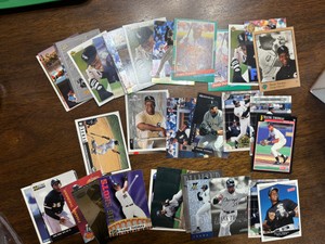 Frank Thomas Baseball Card Lot, Chicago White Sox Legend and MLB Hall of Famer