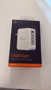 J5CREATE 130W GaN USB-C 4-port Charger