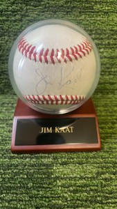 Minnesota Twins Jim KAAT autographed baseball in holder case