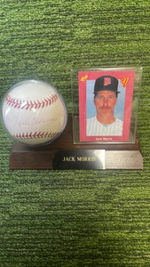 Minnesota Twins Jack Morris autograph baseball, with a card, 1991 World Series Champions