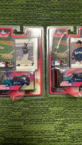 2001 Fleer Seattle Mariners Team Collectibles Edgar Martinez, and Kazuhiro Sasaki Seattle Mariners