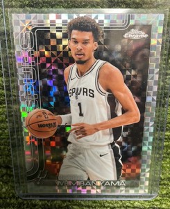 2025 Topps Chrome Victor Wembanyama X-fractor(Blue Fractor) San Antonio Spurs