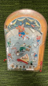 Vintage Antique Table Top Ice Hockey Pin Ball MARX Toy Game Sport Arcade Metal