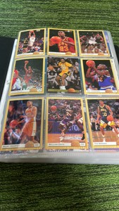 Mixed sport binder lot over 200 cards basketball, football, baseball