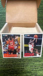 199394 Fleer NBA set (#1-240) Jordan