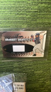 2002 Flair Jumbo Sweet Swatch Raphael Palmeiro, Texas Rangers, authentic game worn numbered 535