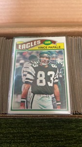 1977 Topps football partial set (#1-528) Lots of Great cards in this set Missing #s 29,45,99,146,177,195,245,& 360