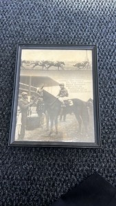1950s cannibal horse racing photo