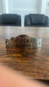 Churchill downs Kentucky derby hat badge
