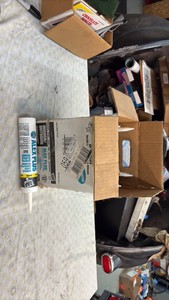 (5) ALEX Plus acrylic latex caulk (2) Loctite