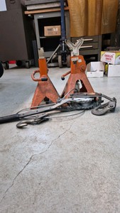 (2) JACK stands 4000LB Cable puller 30329