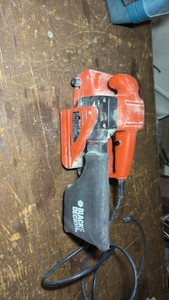 BLACK & decker sander