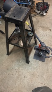PITTSBURGH compact bench bender 44094 stool