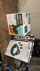 (2) RIDGID Dual-flex Locking Vac hoses