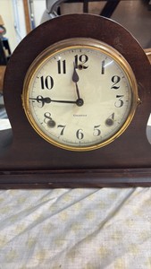 ANTIQUE Gilbert mantle spring-driven 8-day clock,