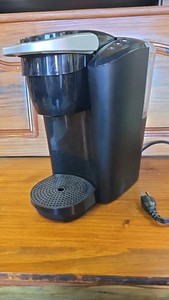 Keurig Coffee Maker One Cup At A Time, WORKS