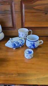 Dutch Blue Piggy Bank, 2 Mugs, Dutch Decor