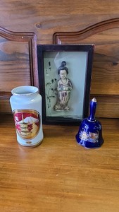 Bell with Peacocks on it, 24k Japan Vase, Chinese Woman Decor