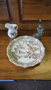 Vintage Plate Wory Dynasty, Butterfly Cream, Peacock