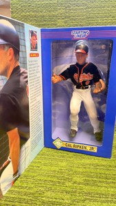 1997 Hasbro Starting Lineup Cal Ripken Jr., Fully Poseable Jumbo Action Figure