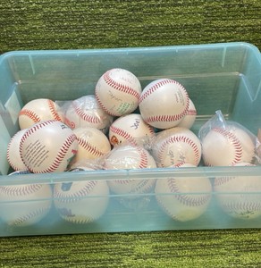 Mixed Lot of random baseballs, Includes the Twins, Saints