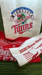 Minnesota Twins Lot of Two Thick Towel Homer Hanky, and one 1987 World Series Champions fabric Poster